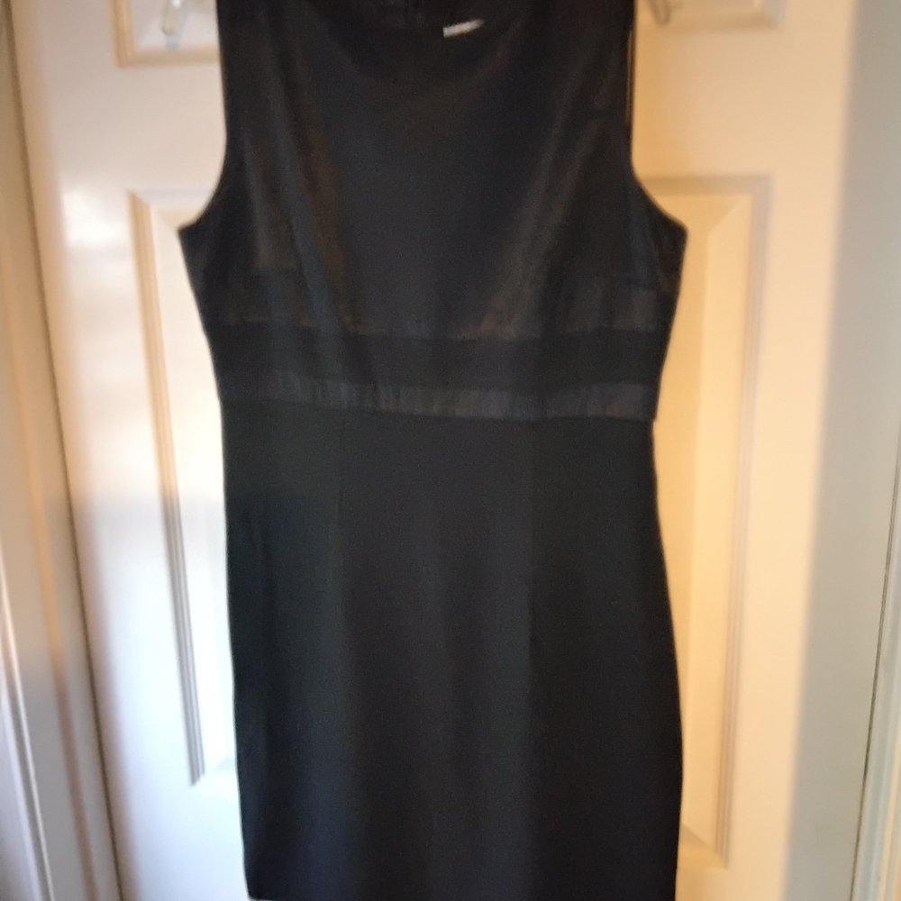 Chic Black Sleeveless Mini Dress